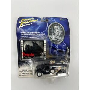 2004 JOHNNY LIGHTNING UNIVERSAL STUDIOS MONSTERS DRACULA - WWII WC54 AMBULANCE.